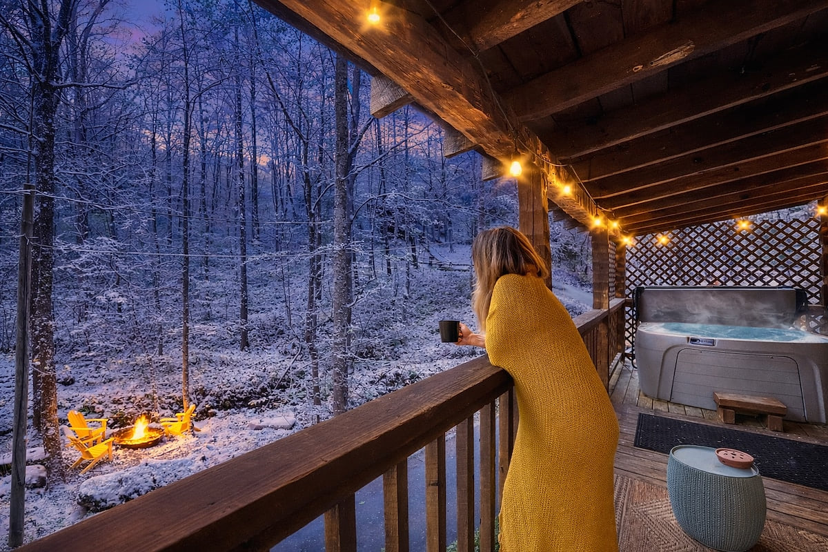 Boho Chic✴HOT TUB✴ Designer Cabin☀︎FOX BLUFF CREEK image 1 Boho Chic✴HOT TUB✴ Designer Cabin☀︎FOX BLUFF CREEK
