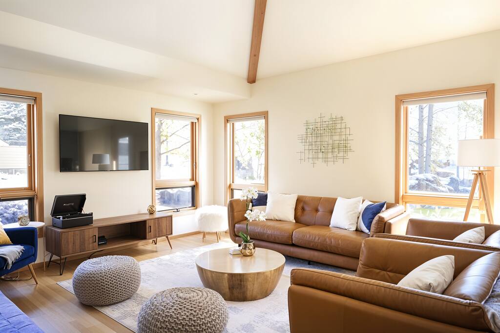 Living Room The Sunriver Cascade House