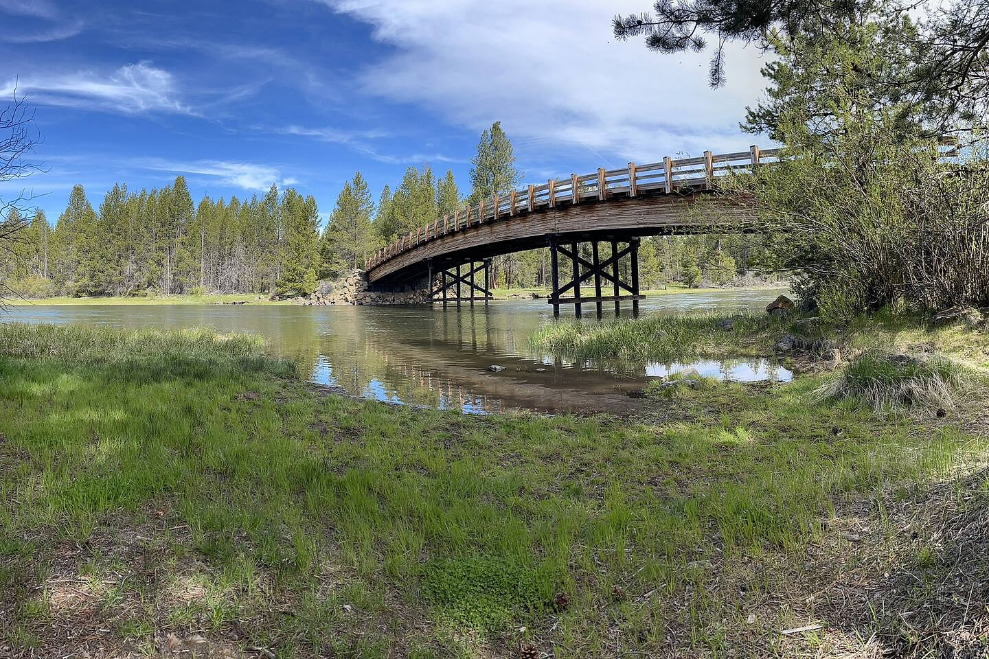 Short bike ride to the Sunriver Bridge