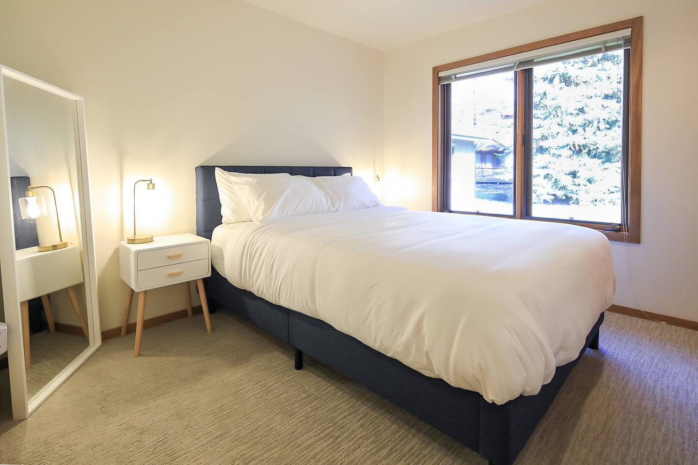 Bedroom #2 - Queen Bed