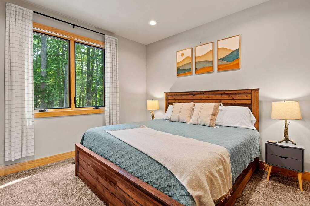 Mountain Hideaway - Minutes to the Blue Ridge Pkwy