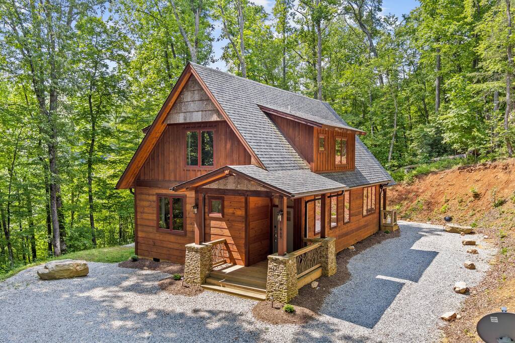 Mountain Hideaway - Minutes to the Blue Ridge Pkwy