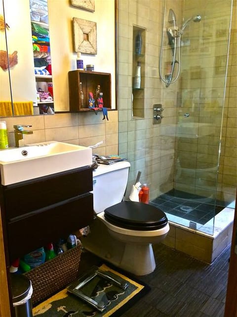 East Village Oasis! 1Bd Apt