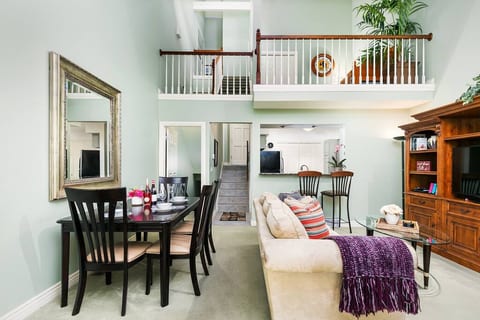 Canyon Racquet Townhome Gorgeous REMODEL