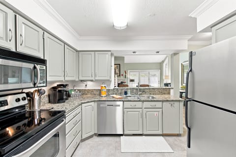 Canyon Racquet Townhome Gorgeous REMODEL