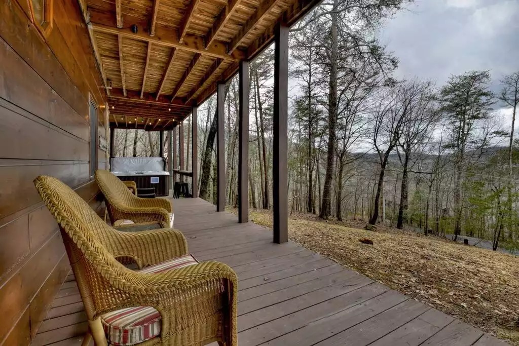 See the most amazing sunsets  while relaxing on basement back deck or from the hot tub. - Sunset Ridge Aska, hot tub, fire pit, amazing view - Blue Ridge