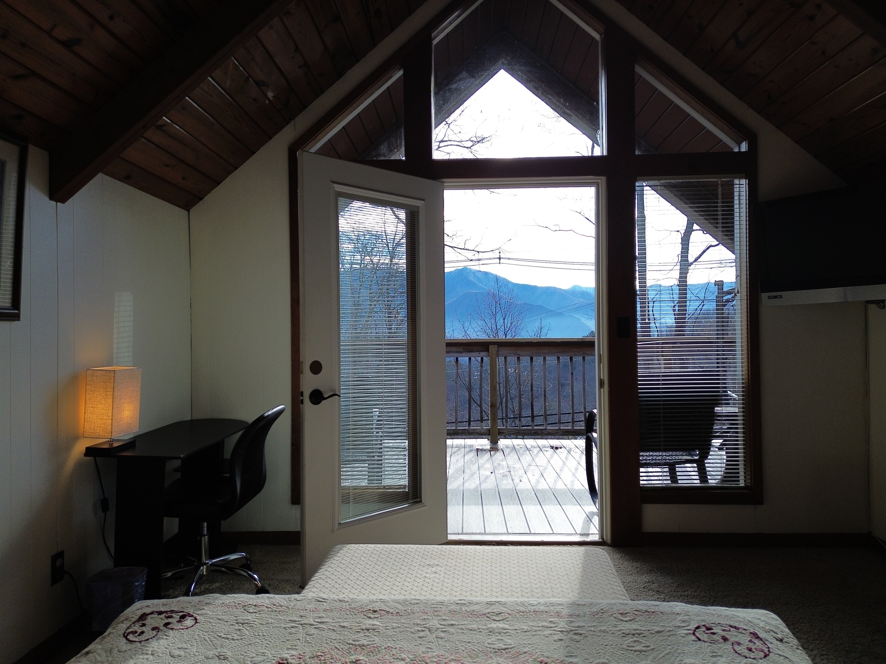 UPSTAIRS WINTER BEDROOM VIEW