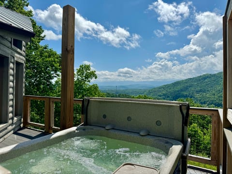 Peaceful Haven Log Cabin Pigeon Forge