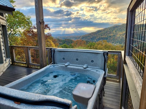 Peaceful Haven Log Cabin Pigeon Forge