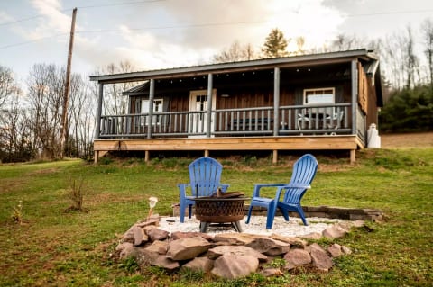 Coyote Run Cabin - A Tiny Off Grid Cabin