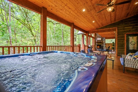 6 person therapeutic hot tub.