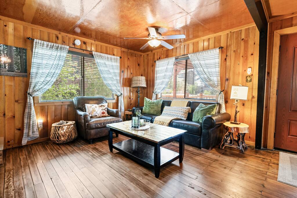 NEW HotTub • Near Big Bear Lake & Village • Family