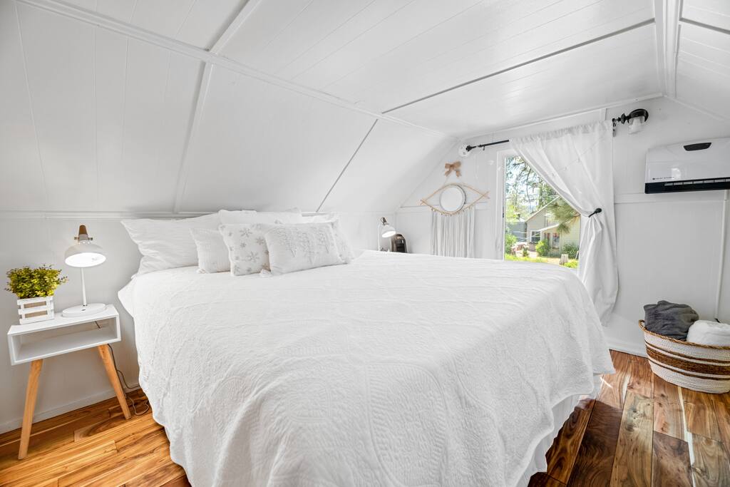NEW HotTub • Near Big Bear Lake & Village • Family