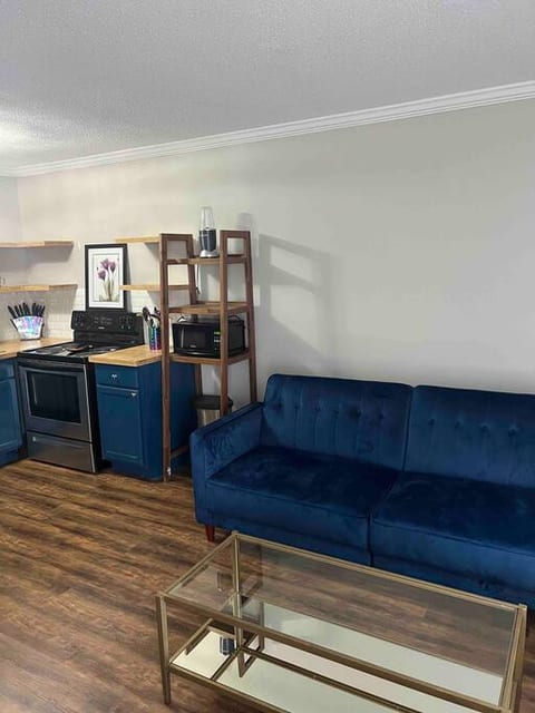 Indigo Nights | DownTown | KingBed | Walkable