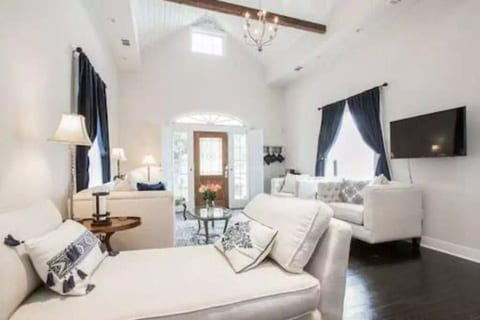 Living Room - "fainting couch"