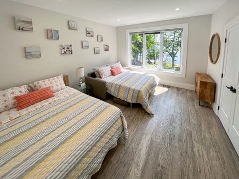 Mango Room 