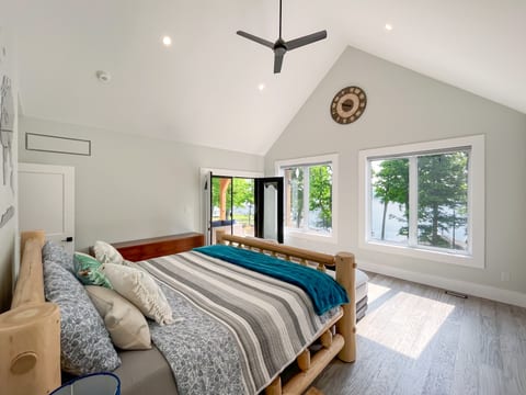 Log Room - 1 XL King Log Bed
