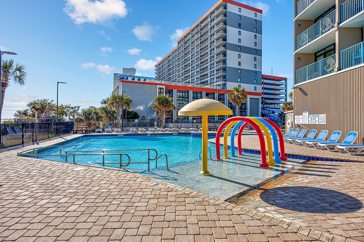 Panoramic Oceanfront 3BR at Sand Dunes Resort image 33