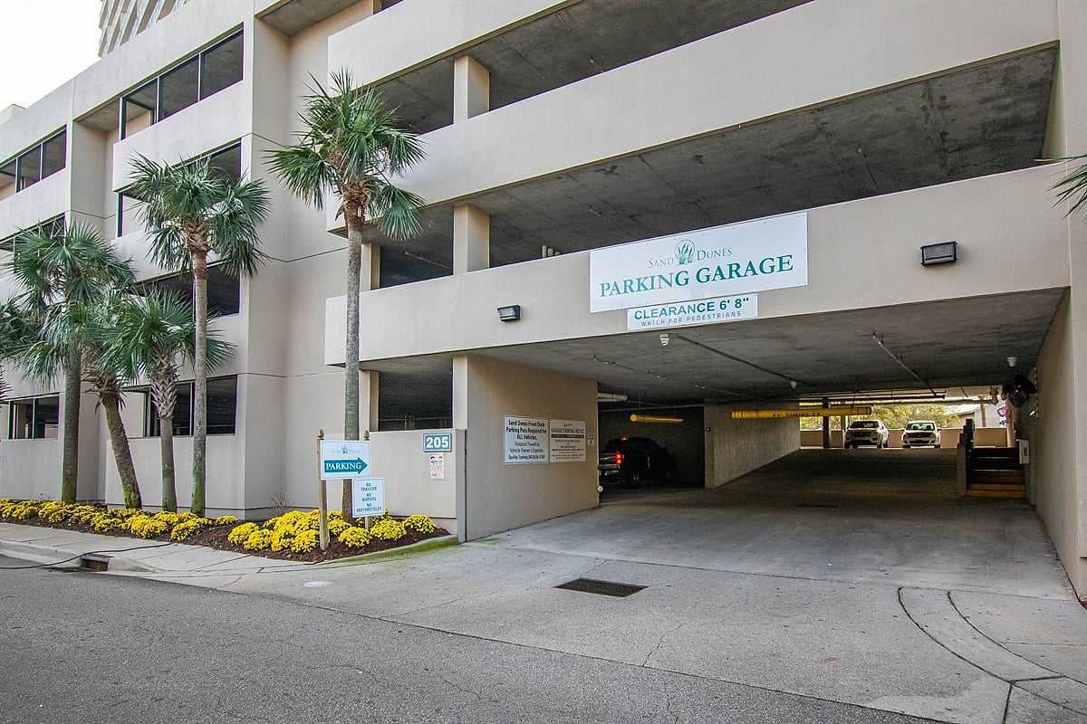 Free Secured Parking for 2 vehicles in parking garage | 6' 8" clearance | outdoor parking options available