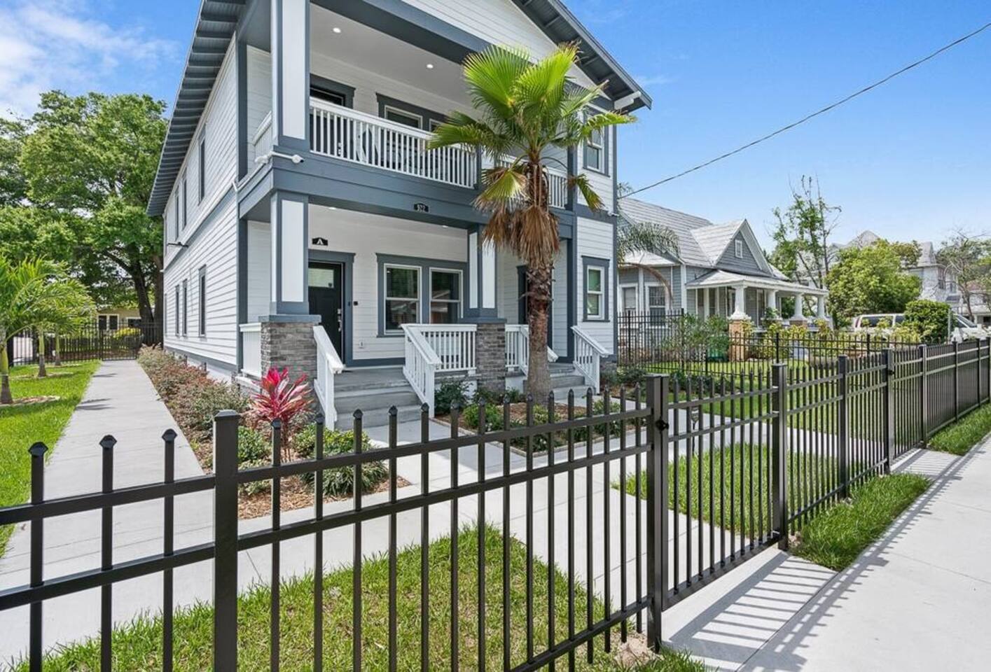 stunning-and-perfect-home-near-downtown-tampa-and-ybor/