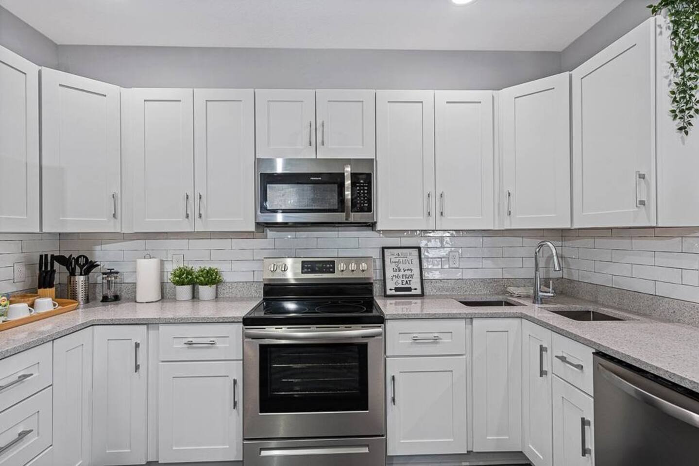 stunning-and-perfect-home-near-downtown-tampa-and-ybor/