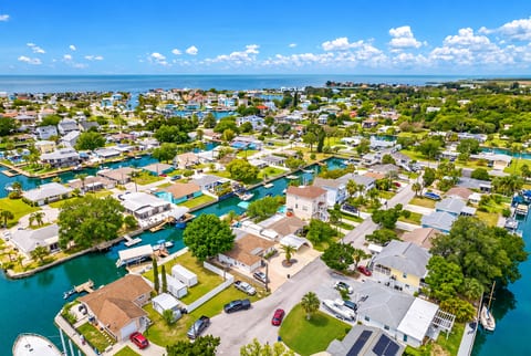 Aerial view of the neighborhood and the beautiful spots in the area surrounding the property. Who wouldn't love that? Have questions? Send us a message now!