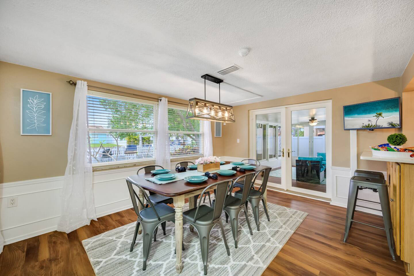 hudson-harbor-hideaway/