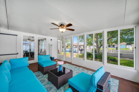 We have a beautiful seating area where you can hang out while others are swimming! Have a great time sharing stories with family and friends over a cup of coffee or tea! Send us an inquiry now!