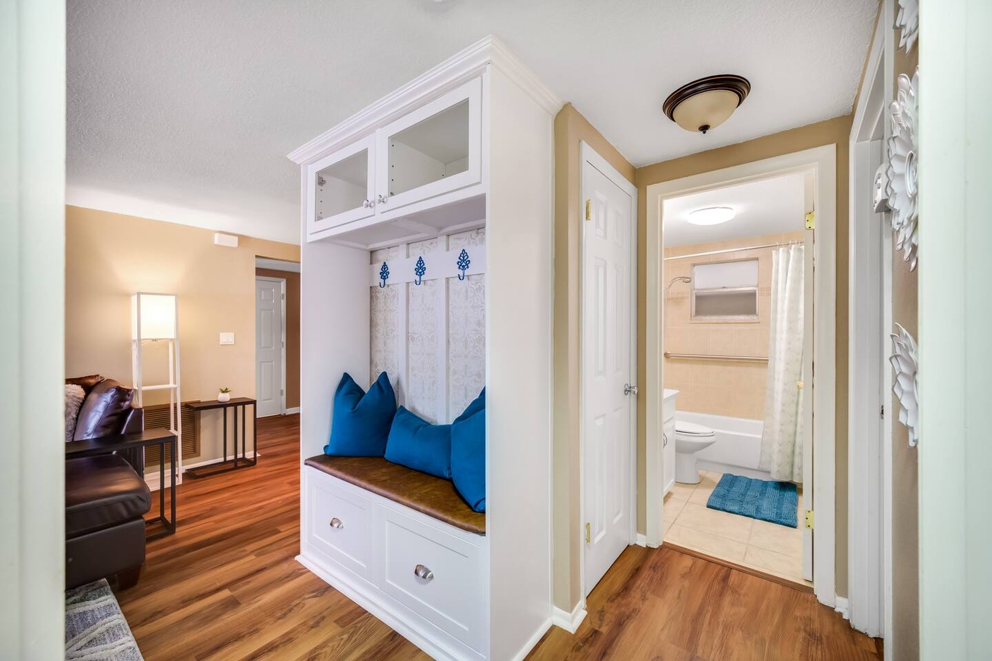 hudson-harbor-hideaway/