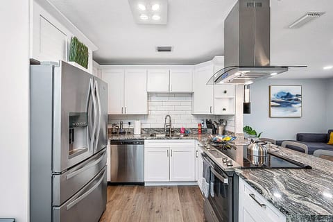 Are you a foodie? Eat great food freshly made in our wonderful fully equipped kitchen. Channel you inner chef skills in this beautiful kitchen and eat your favorite meals. If you love what you see so far, send us an inquiry as soon as possible!
