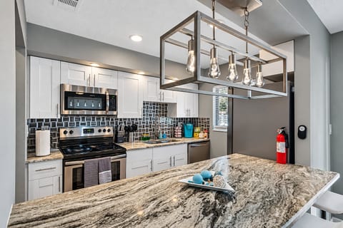 Prepare and make great meals in our wonderful spacious and fully equipped kitchen. If you love cooking, this property is great for you! Book it now!