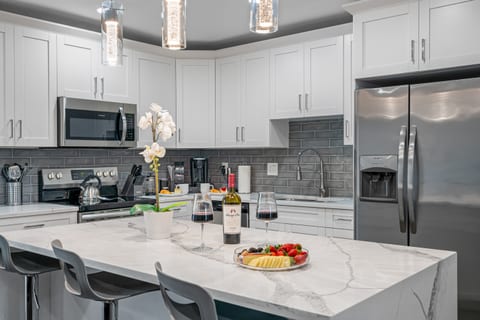 You bought food and drinks for the entire stay? Our beautiful kitchen has a huge refrigerator that has more than enough space for all the food you're planning to prepare! Send us a message now!
