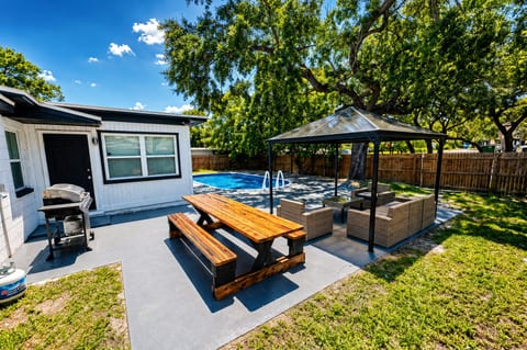 This spacious area is perfect for friends and family to create wonderful memories together.