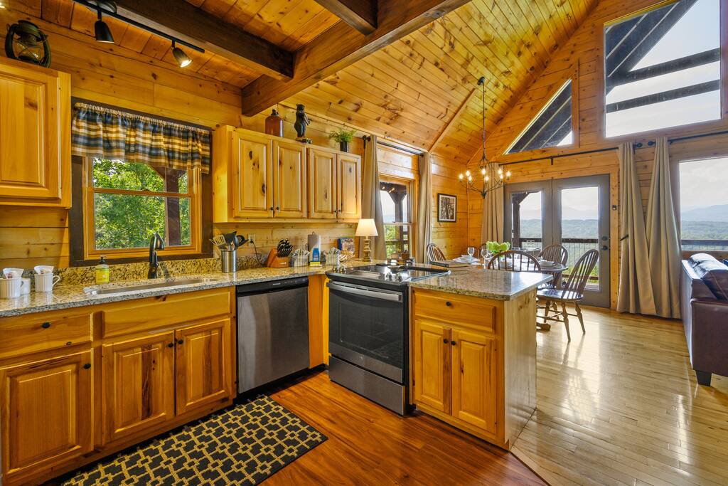 amazing!-views-and-great-location!-near-it-all!/