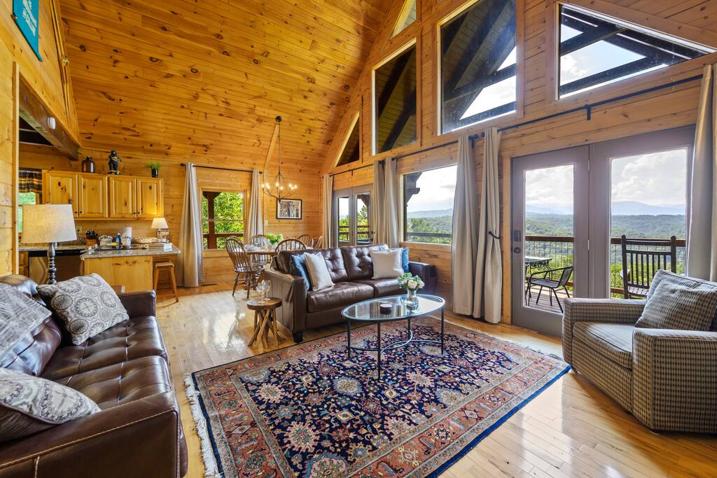 amazing!-views-and-great-location!-near-it-all!/