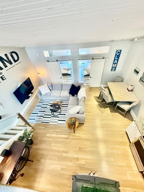 Modern Penthouse in the Old Port