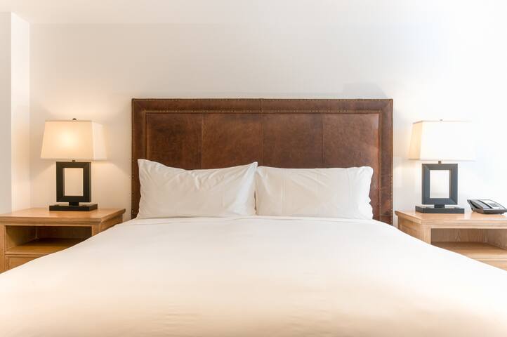 Monthly Rental - Forbes 5 Star Hotel- SkiIn SkiOut