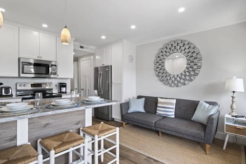 Tranquility on the Water - 2 Bedroom!