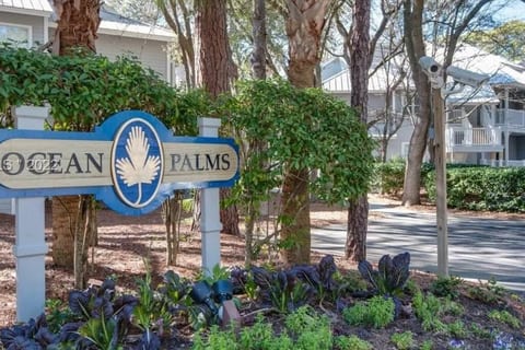 Ocean Palms Villas includes DAILY GOLF