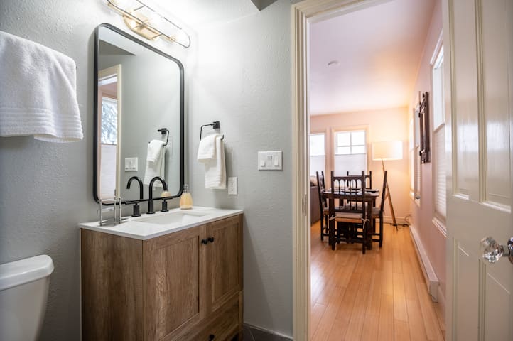 Monthly Rental - Ski-In Ski-Out w/ Hot Tub!
