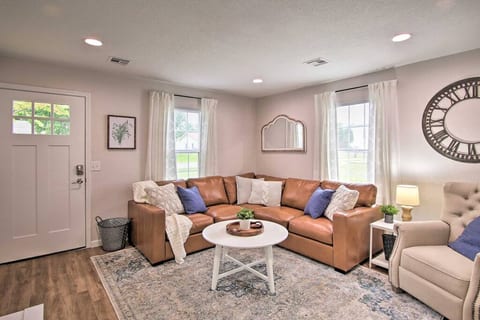 The Cottage On Walnut - Freshly Updated Getaway!