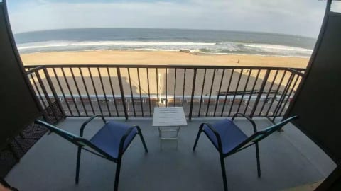 Decatur House (Ocean Front)