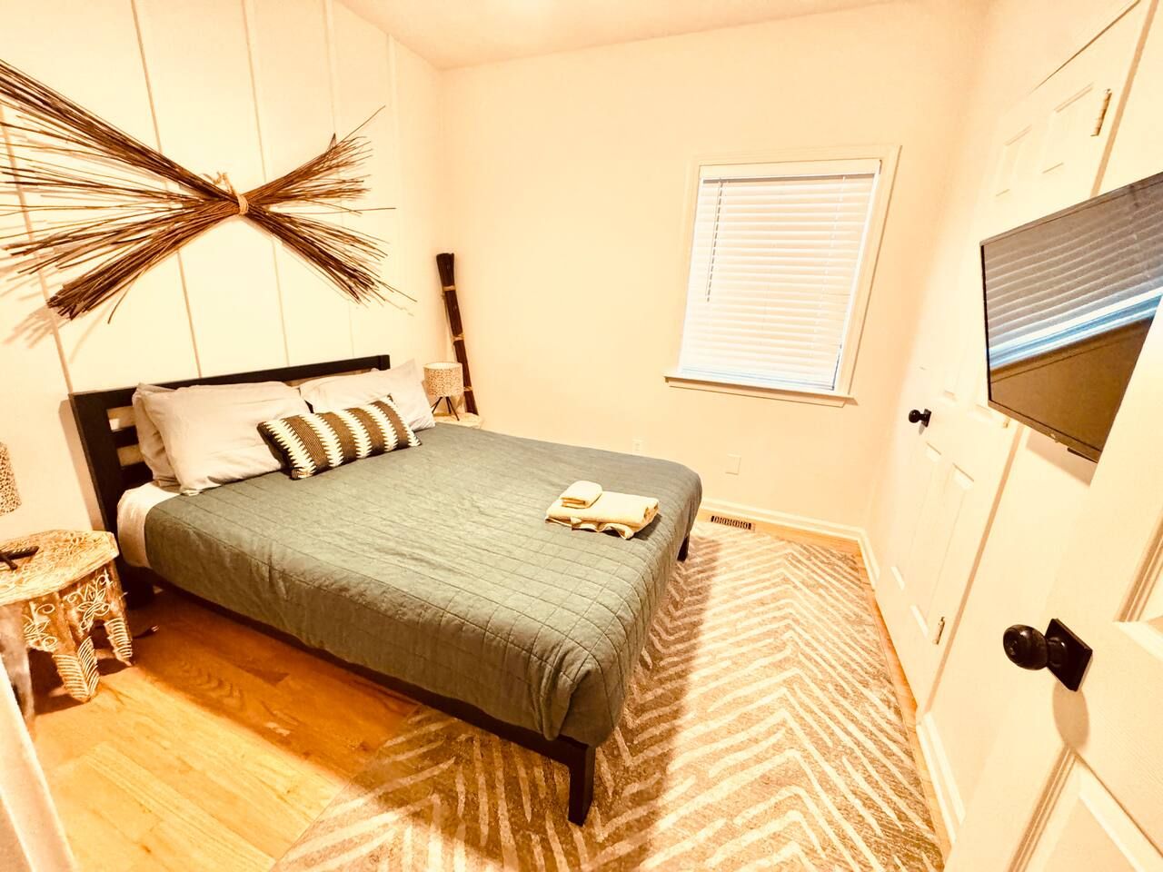 The house, 4 bath