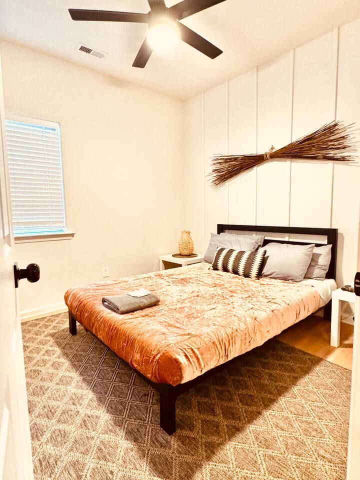 The house, 4 bath