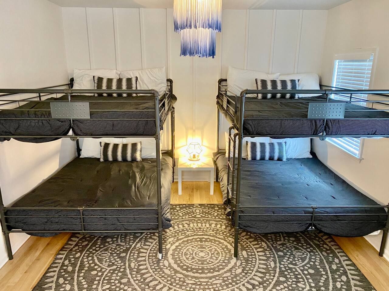 The farmhouse, Sleeps 28, 6 bedroom 4 bath