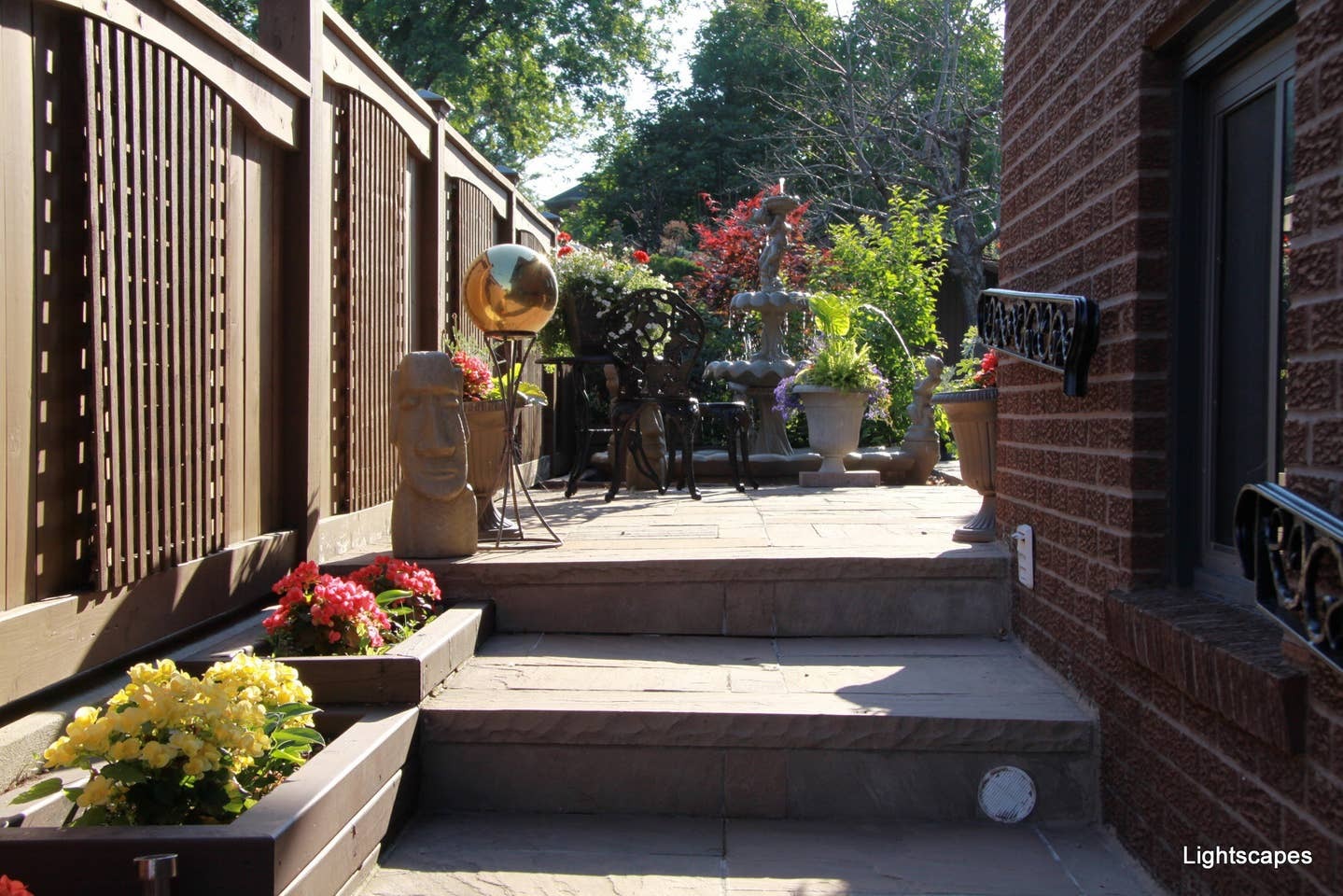 The Lotus Room in a Stunning Chalet-Style Home - Toronto