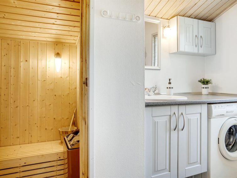 Bathroom - Solrun - 1.1km from the sea in NW Jutland - Thisted