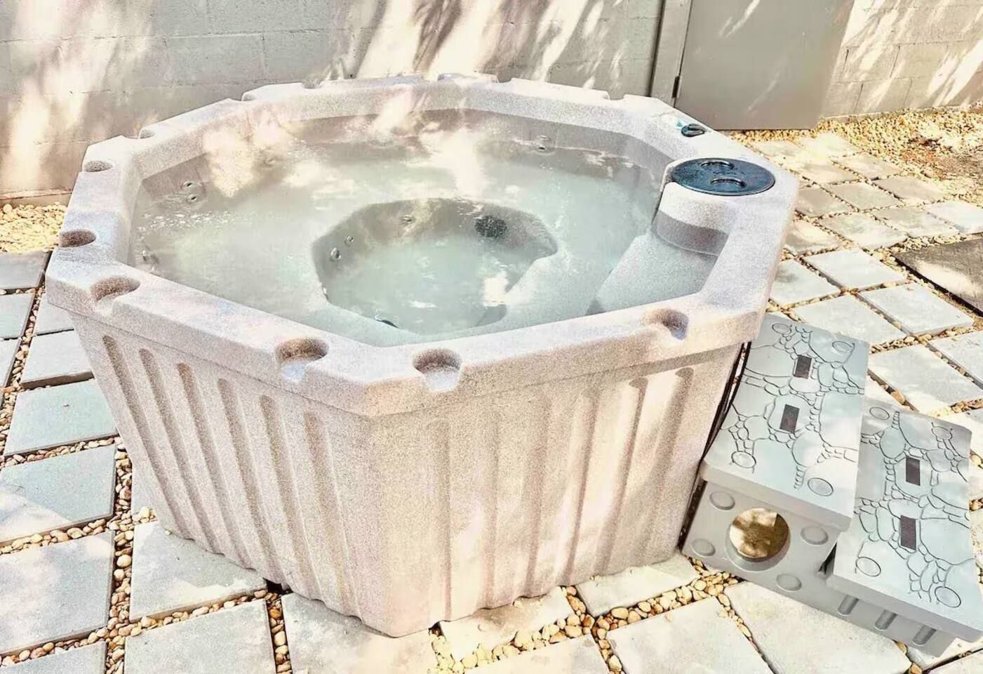 Nordic Haven 7 bedroom Hottub pingpong sleeps 24