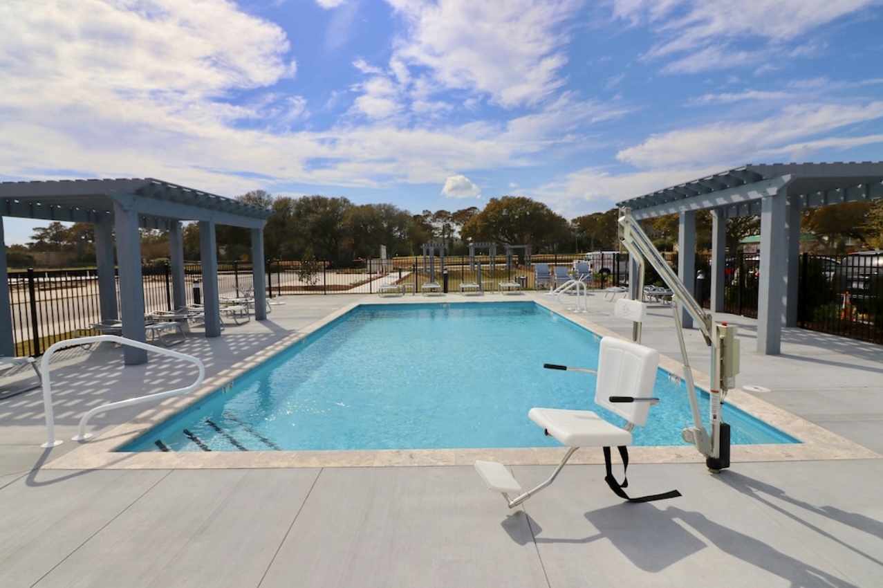 Pool.