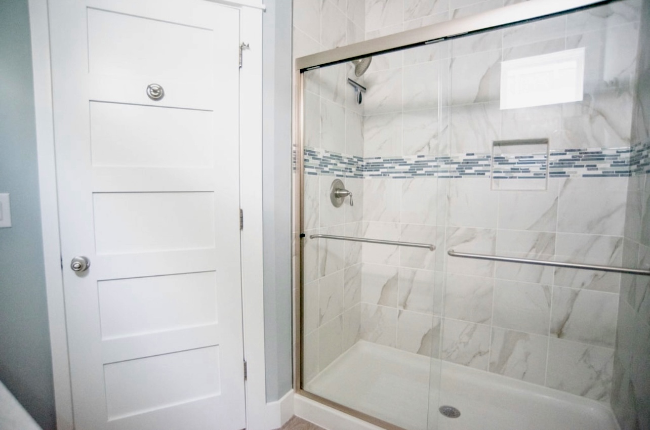 Master En-suite Bathroom